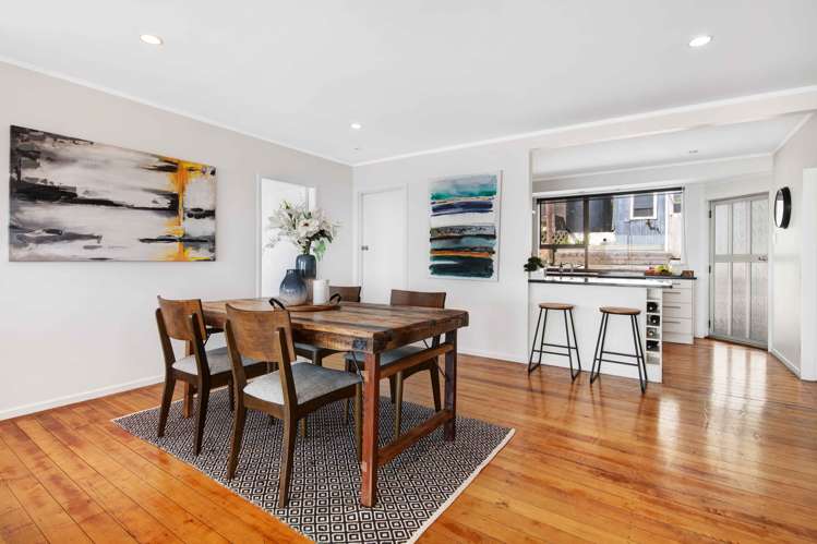 1099 Whangaparaoa Road Tindalls Beach_9