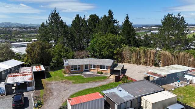 Standalone office, yard & workshop