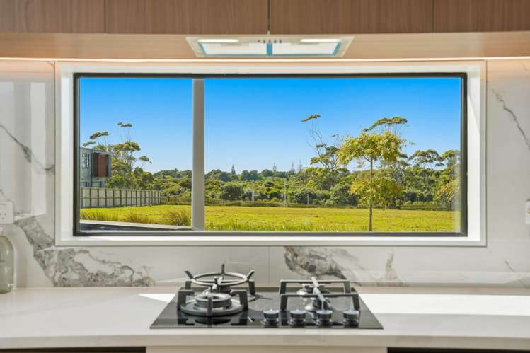 1 Nerita Place Long Bay_10