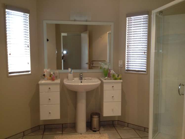 13/126 Whangaparaoa Road Red Beach_14