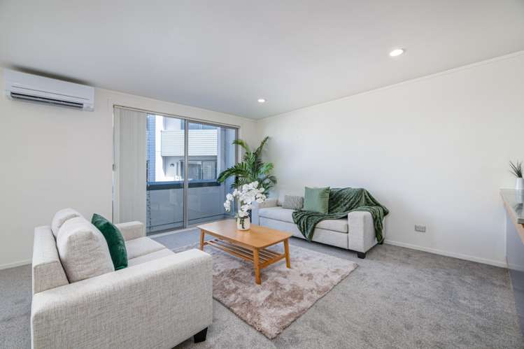 52/3 Wagener Place Mt Albert_4