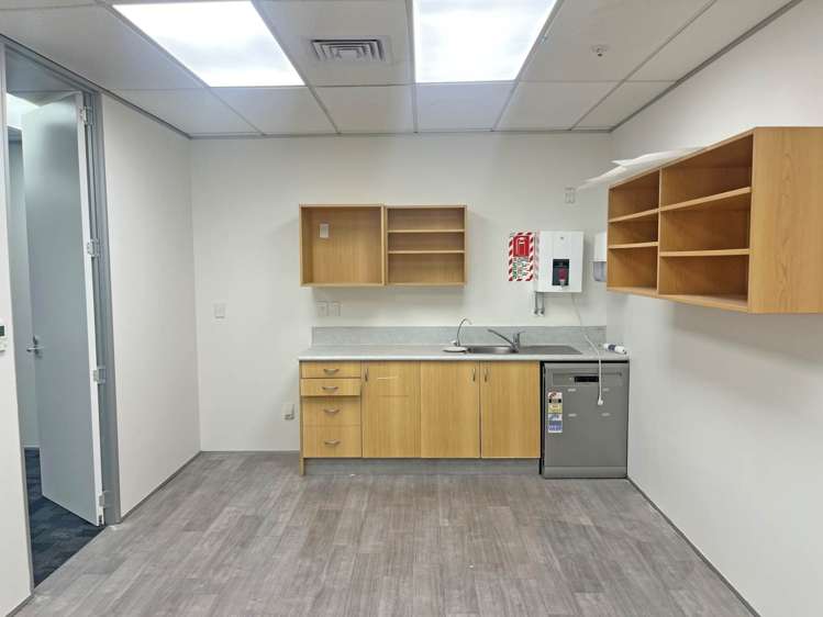 Level 1/22 Amersham Way Manukau_6