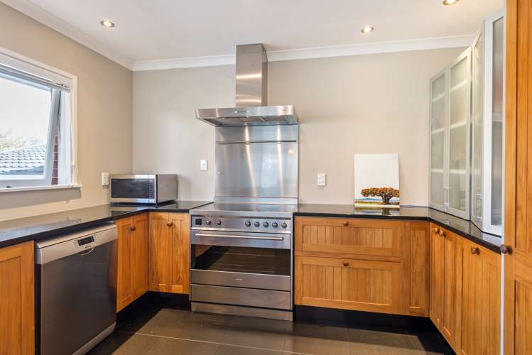 28 Treeway Sunnyhills_24