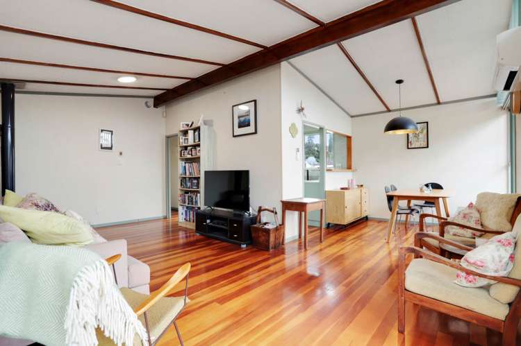 29 Finlow Drive Te Atatu South_8