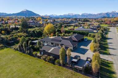 10 Jack Young Place_1