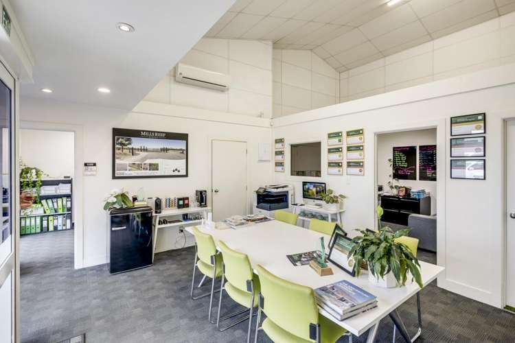 68-86 Ford Road Onekawa_9