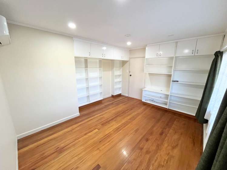 187 Portage Road New Lynn_12