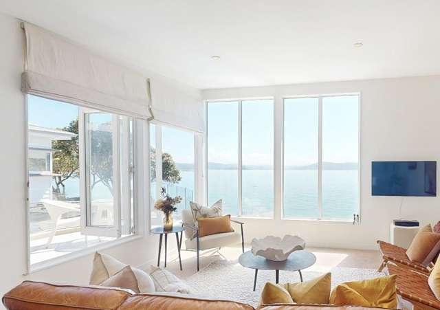 COASTAL ELEGANCE IN KARAKA BAYS
