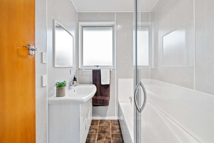 82 Salford Street Gore_11