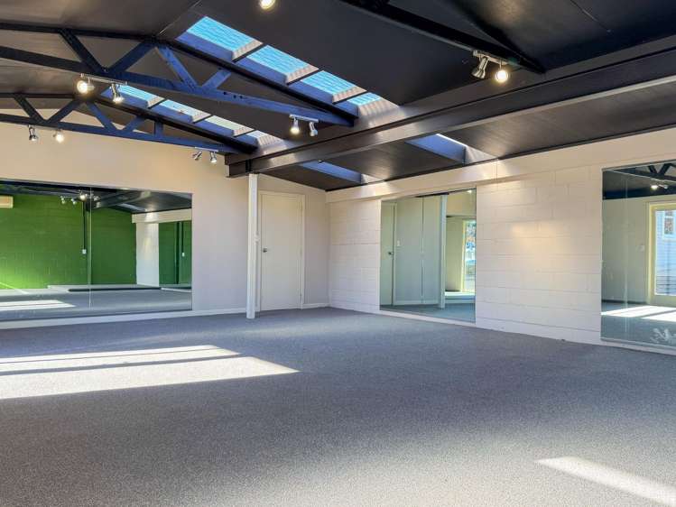 8 - 10 Myrtle Street Hamilton East_7