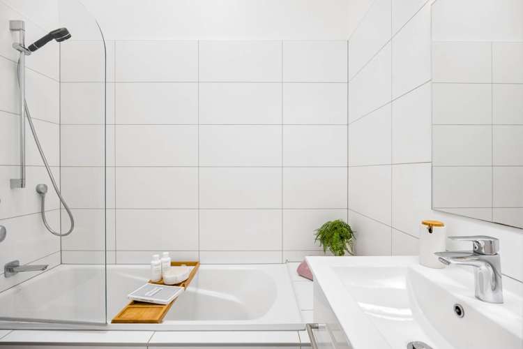 55B/130 Great South Road Remuera_13