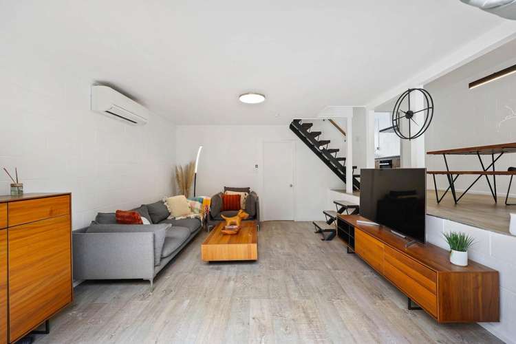 Flat 3/52 Fruitvale Road New Lynn_4