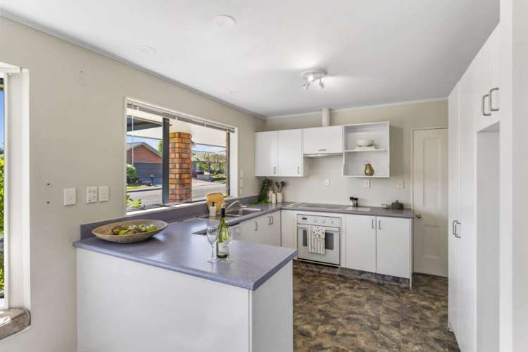 13 Ashbury Street Stoke_11