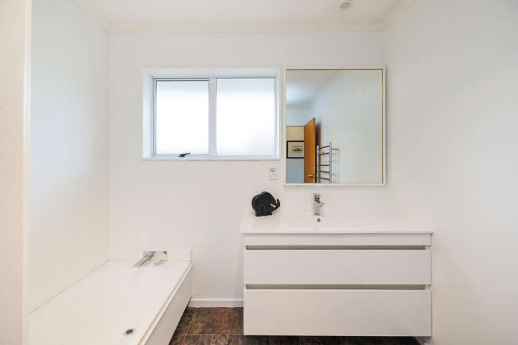 3A Churchill Avenue Hokowhitu_19