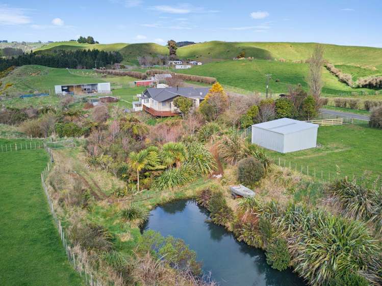 131 Tiromoana Road Eltham_2