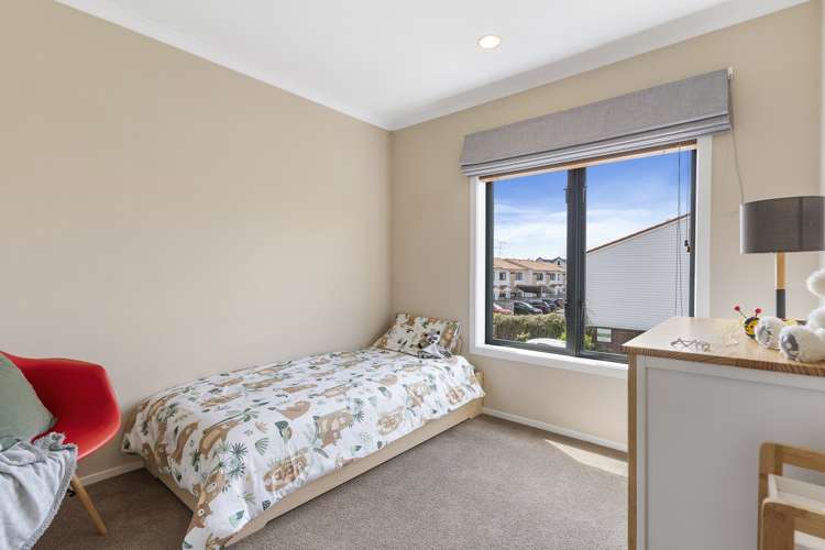 74/1 Ambrico Place New Lynn_8