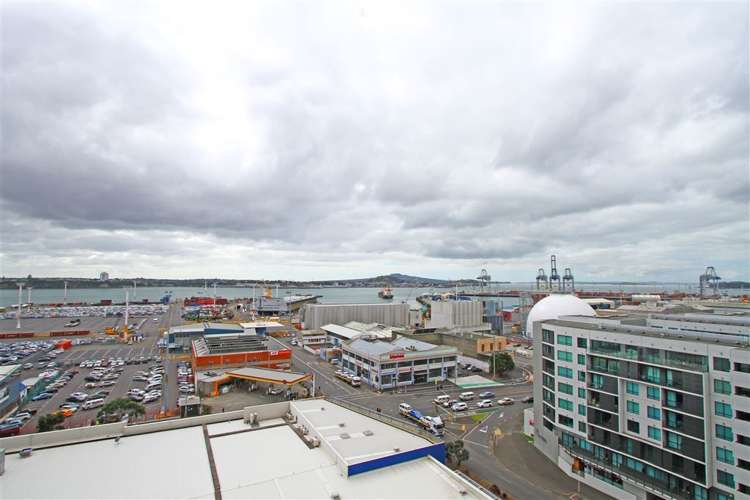 1204/30 Beach Road Auckland Central_19