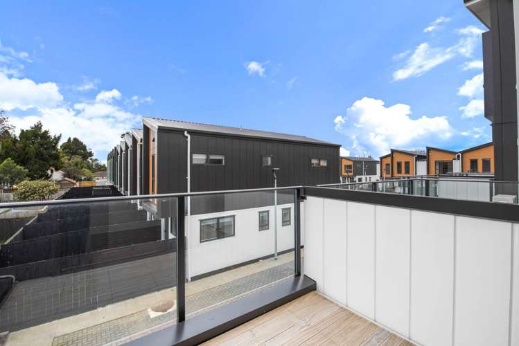 18 Red Arches Road Henderson_7