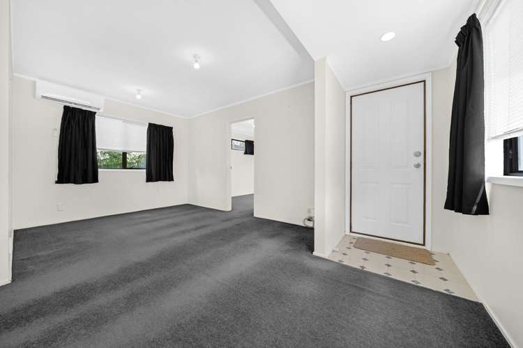 9 & 9A Sherie Place Howick_10