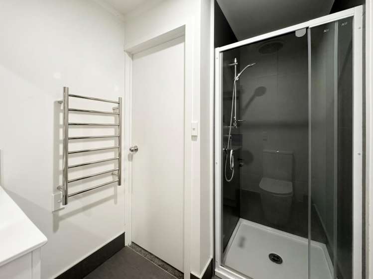 2/42 Saint Benedicts Street Eden Terrace_9