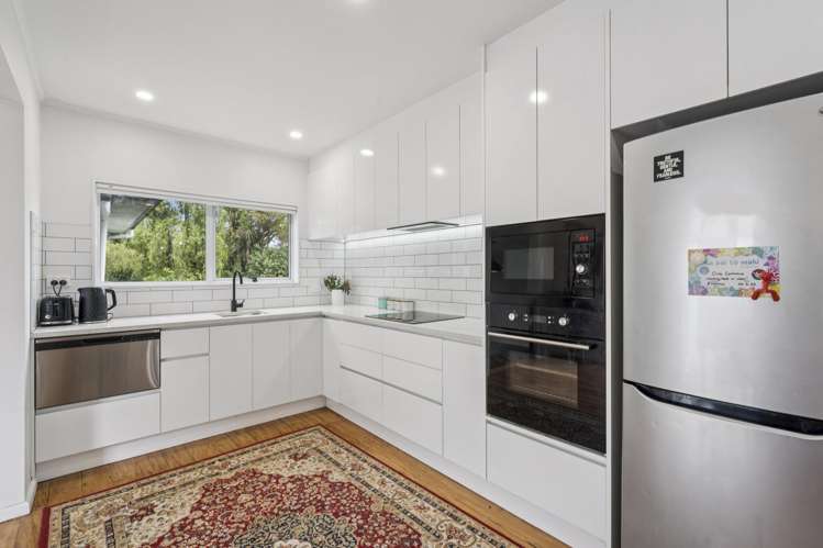 1/75 Atkinson Road Titirangi_6