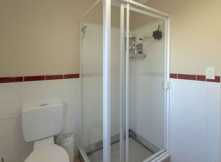 18 Bishops Close Greenmeadows_19