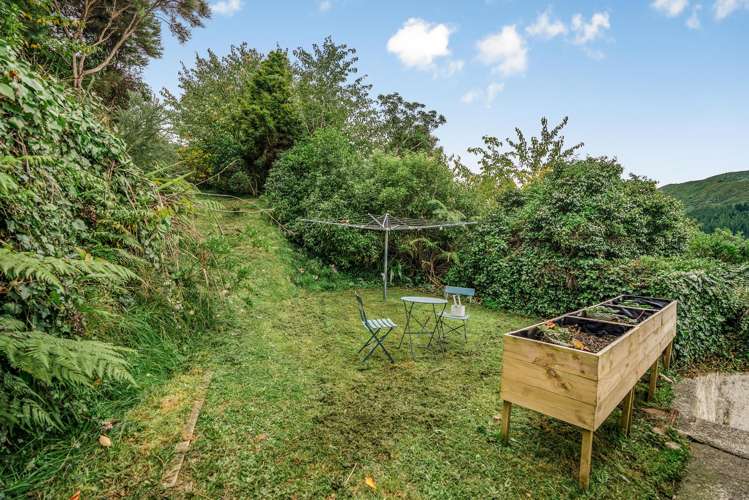 8 Harlow Grove Wainuiomata_17