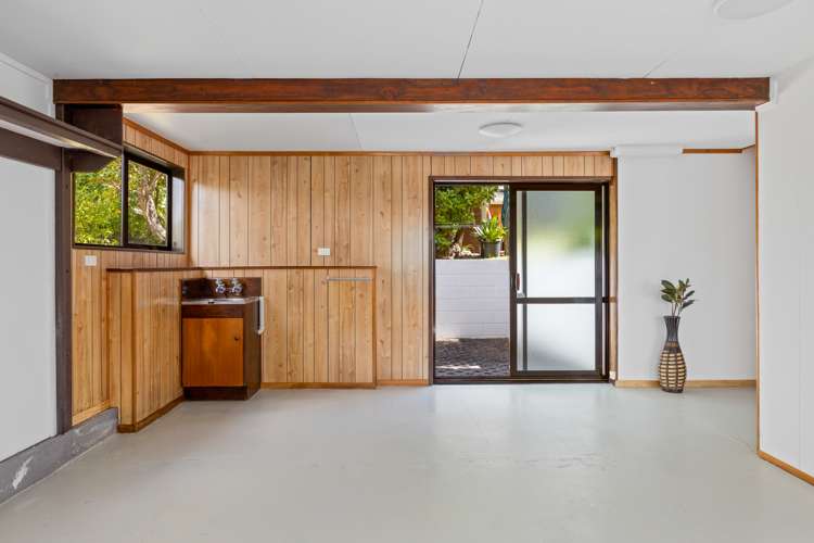 2 Morlie Place Torbay_16