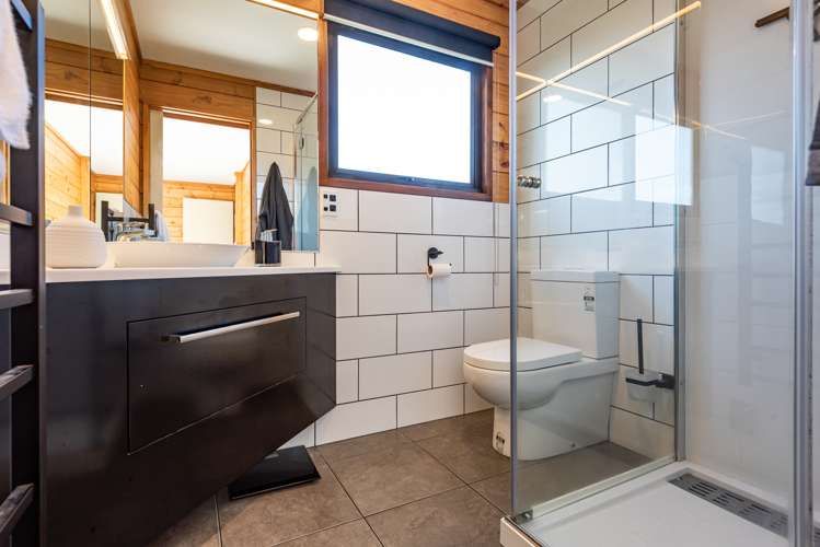 82 Beacon Hill Road Strathmore Park_7