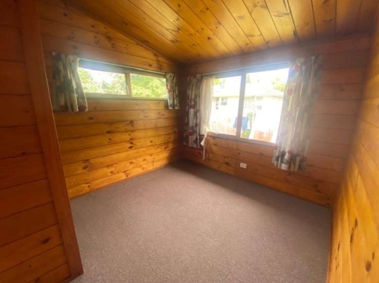 73A Lake Crescent 500063_5