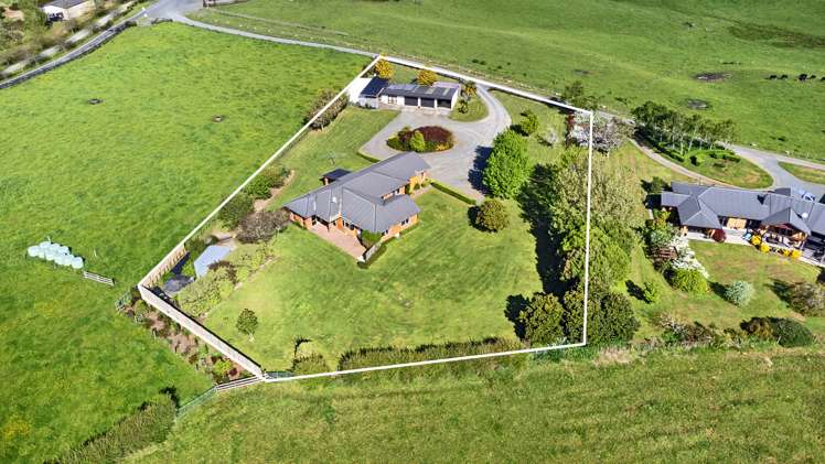 2/43 Mccandlish Road Ngahinapouri_26