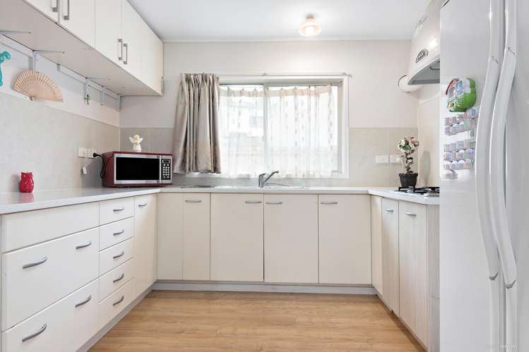 66A Parrs Cross Road_5