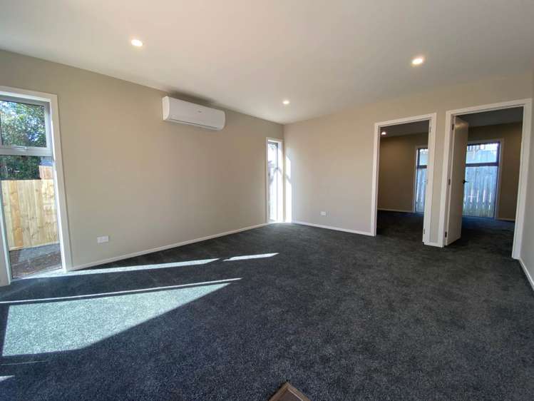 1/804 Whangaparaoa Road Manly_5