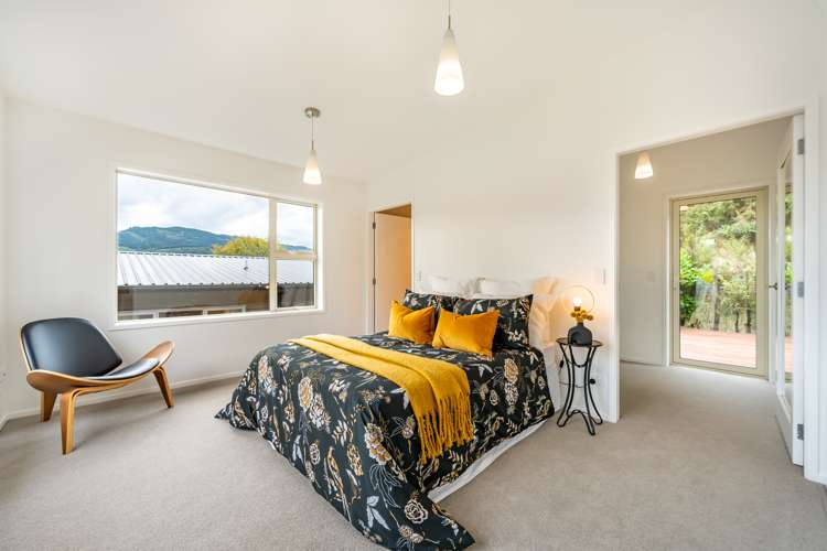 74f Heretaunga Square Silverstream_16