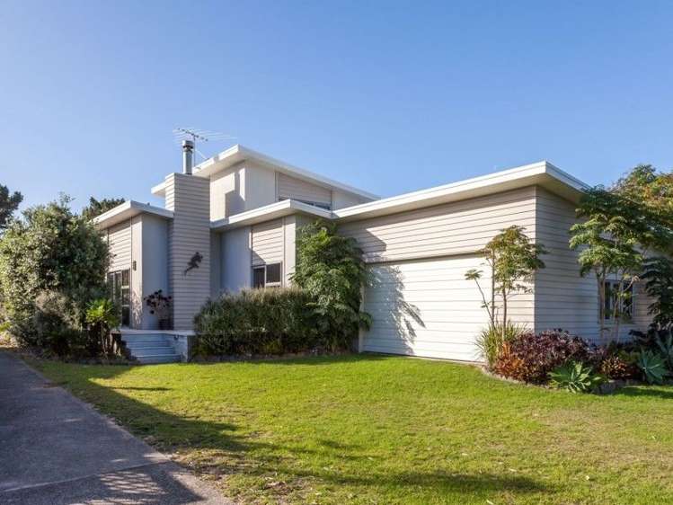 124 Sands Crescent Matarangi_14