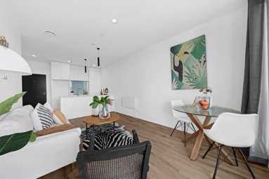 502/12 Barrack Road_2