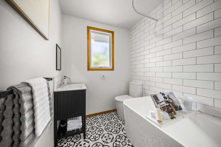 3A Snowden Place Raglan_19
