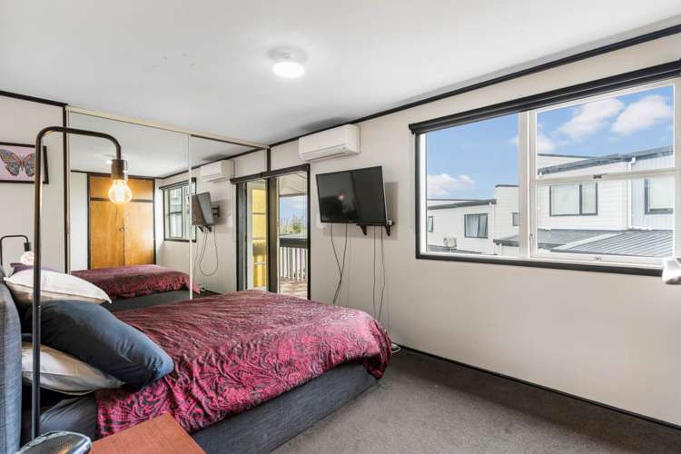 593 East Coast Road Browns Bay_10