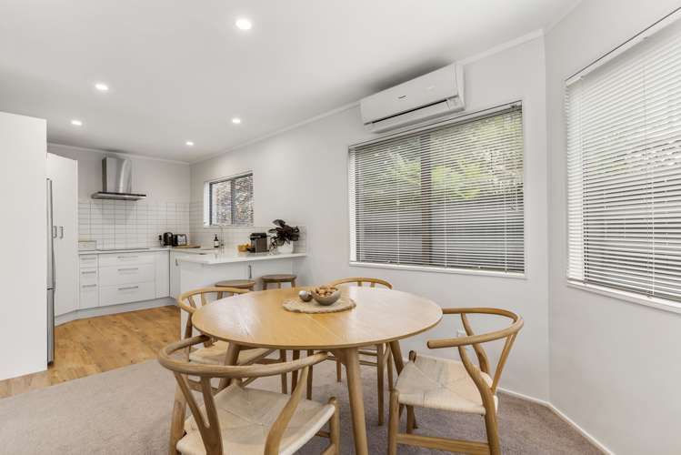 2/44 Colonial Road Birkenhead_5