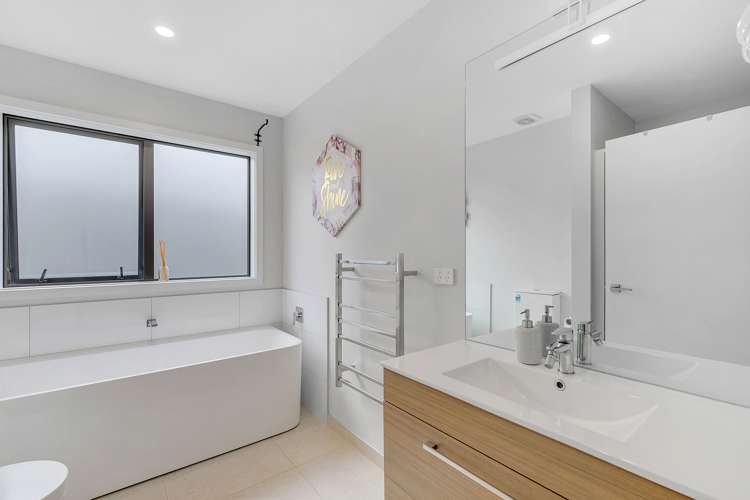 48 Karearea Avenue Porirua_14