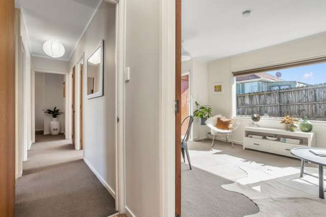 2/14 Cormack Street Mount Roskill_3