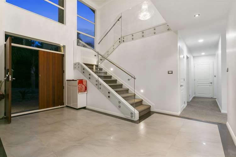 64 English Oak Drive Schnapper Rock_9