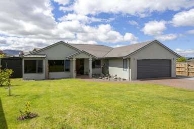 37 Lochaber Drive_3