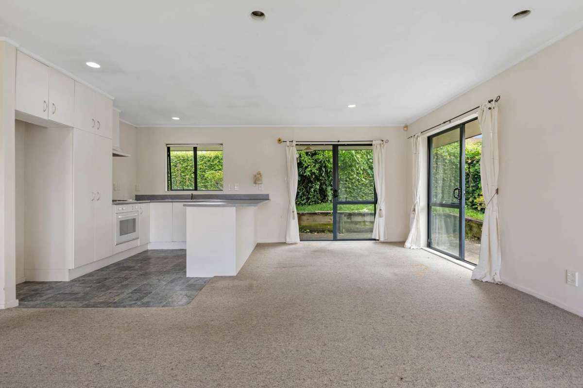 10 Frank Bunce Grove_1