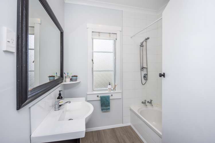 1079 Bank Street Te Awamutu_13