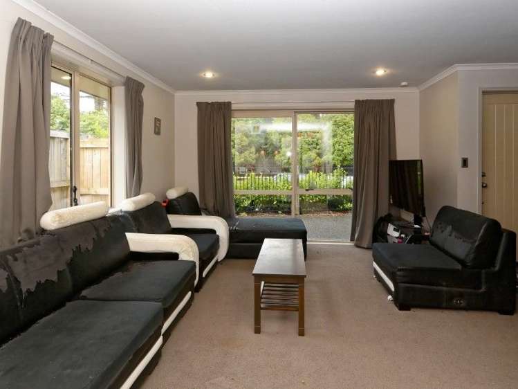 10/114 Old Farm Road Hamilton East_5