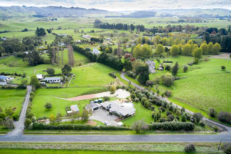 221 Racecourse Road Waipawa_17
