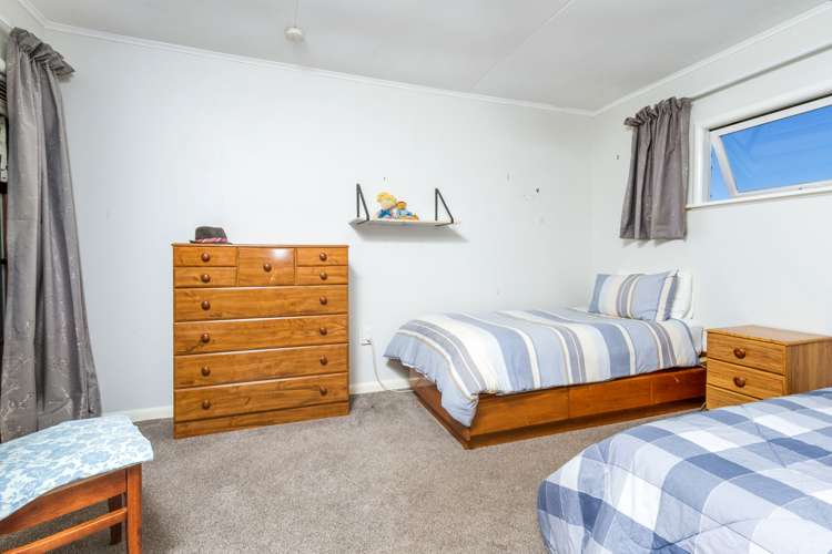 6 Lemari Avenue Stoke_13