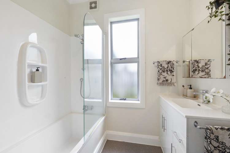 14 Calvert Road Moturoa_13