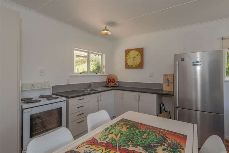 4 Ocean Beach Road Tairua_12